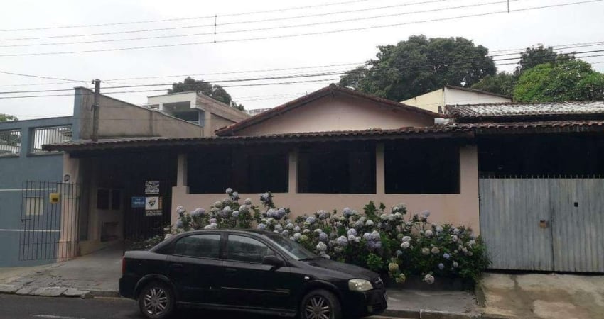 Casa à Venda - Loteamento Panorama Tropical, Amparo - 180m2  - 4 Quartos