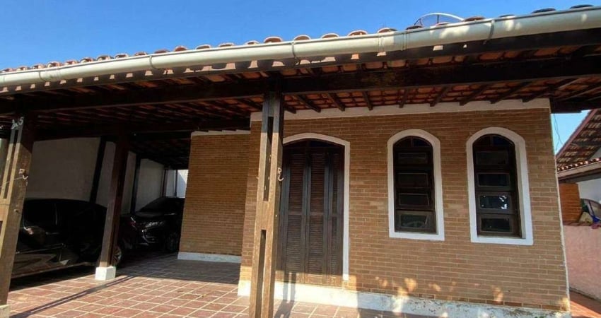 Casa à Venda - Cocanha, Caraguatatuba - 250m2  - 3 Quartos