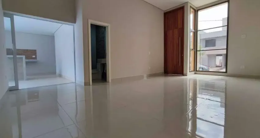 Casa à venda de 160m², com 3 quartos, 5 banheiros, piscina e 4 vagas de garagem no condomínio soleil