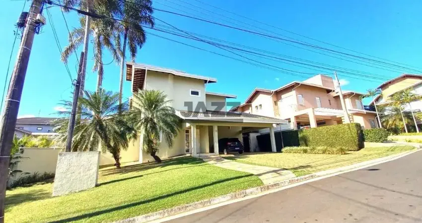 Belíssima casa , 5 quartos ( 3 suítes ) , 3 salas, jardim, churrasqeira, gramado,