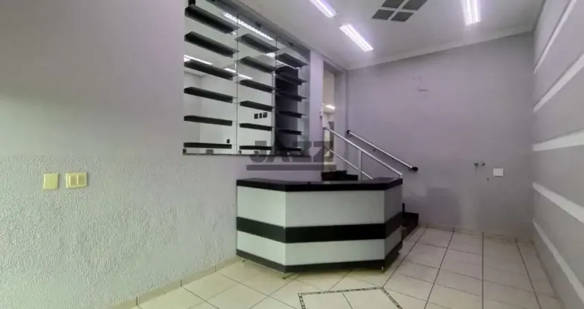 Casa comercial à venda com 195 m², seis quartos e três banheiros no Bairro Alto