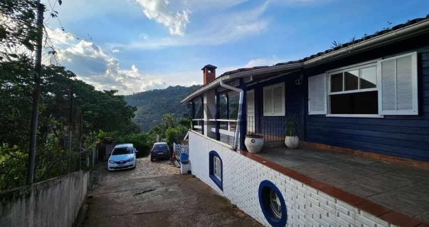 Linda Chácara à Venda em Bragança Paulista, porteira fechada
