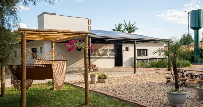 Casa de 4 dormitórios no Condomínio Colinas do Mosteiro de Itaici em Indaiatuba - SP