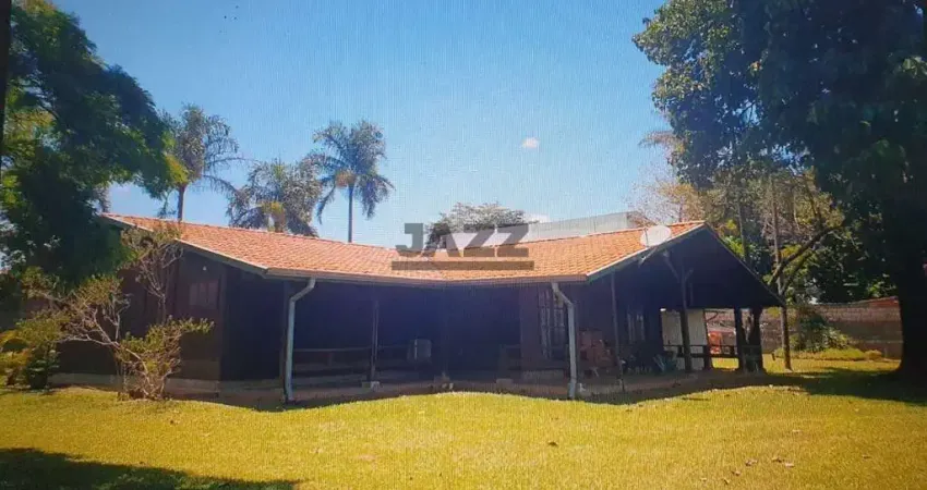 Casa no parque xangrilá - 240 m² de construção em terreno de 1.200 m²