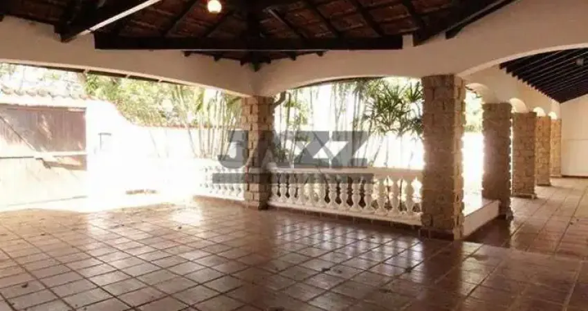 Casa térrea avarandada em terreno amplo na cidade universitária - barão geraldo