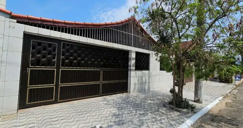 Casa isolada com 2 quartos- 135m² - 100 metros do mar - maracanã - praia grande