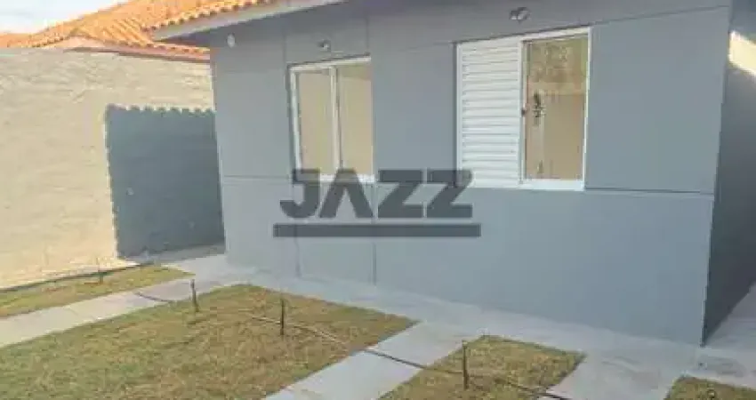 Casa à venda no monte feliz com quintal, 2 quartos, 1 banheiro e 1 vaga de garagem