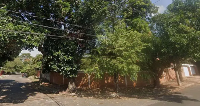 Terreno de esquina, plano, murado com edícula e poço artesiano na cidade universitária ii