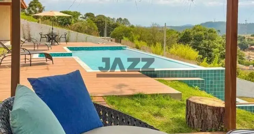 Chácara com 4 suítes,  240m² de área construída e excelente localização em atibaia