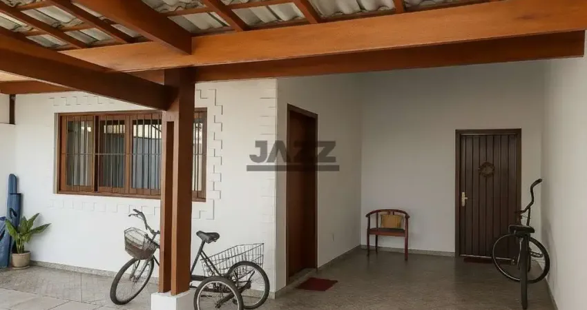 Casa de 131 m² com 3 dormitórios a 500m da praia -centro, bertioga
