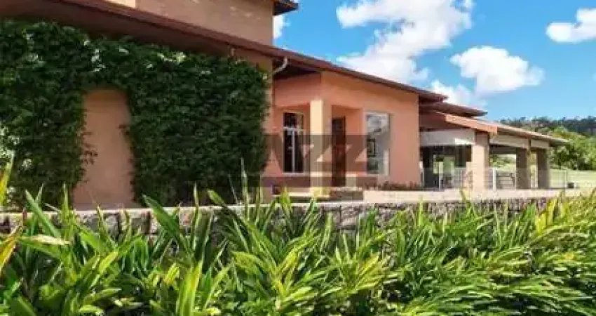 Chácara em condomínio em sousas- porteira fechada com 20.250,00m², 650 de construção e casa do caseiro