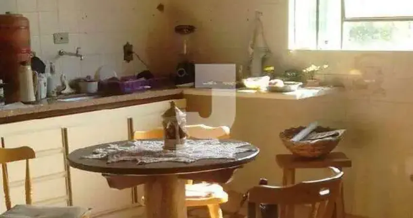 Casa à Venda - Das Posses, Serra Negra - 100m2  - 3 Quartos