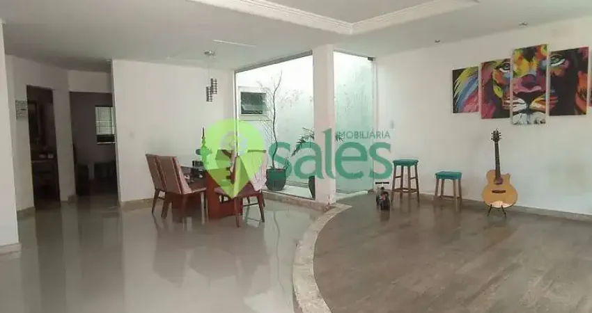 Casa com 3 quartos à venda na Rua Raquel de Queiroz, Boa Vista, Vitória da Conquista