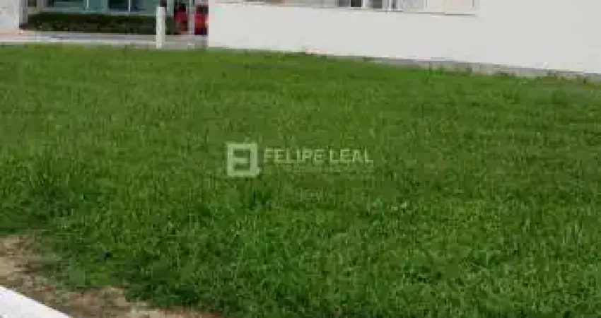 Terreno à venda na Rua Monte Cambirela, 455, Praia de Fora, Palhoça