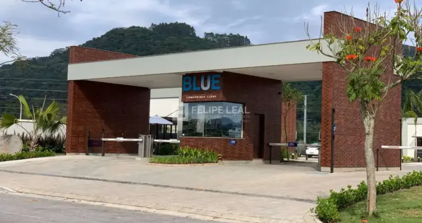 Terreno à venda na Avenida Deltaville, 301, Deltaville, Biguaçu