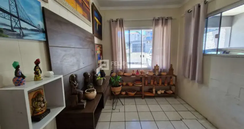 Casa com 4 quartos à venda na Rua Benjamin Gerlach, 163, Fazenda Santo Antônio, São José