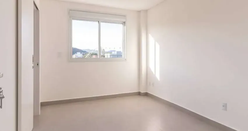 Casa em Alto Ribeirão  -  Florianópolis