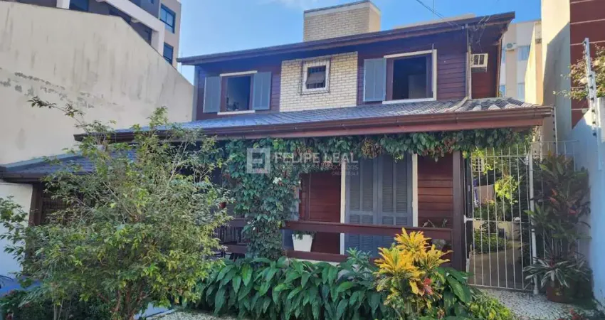 Casa com 4 quartos à venda na Rua Nilo Cordeiro Dutra, 80, Carvoeira, Florianópolis