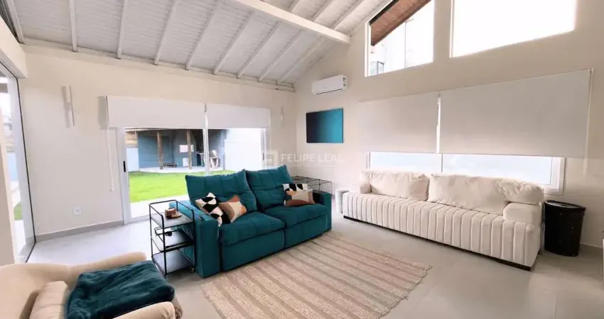 Casa em Condominio em Cachoeira do Bom Jesus Leste - Florianópolis, SC