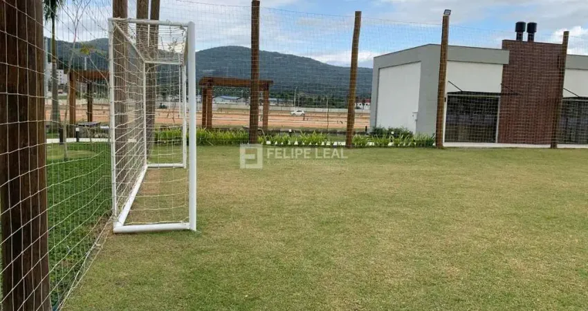 Terreno à venda na Avenida Deltaville, 301, Deltaville, Biguaçu