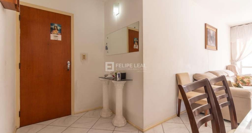 Apartamento em Campinas - São José, SC