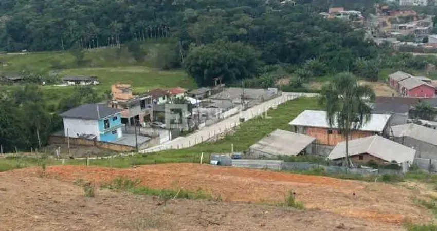 Terreno à venda na Rua Samuel de Souza, 108, São Sebastião, Palhoça
