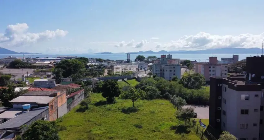 Terreno à venda na Rua Amaro Damásio, 205, Bom Viver, Biguaçu