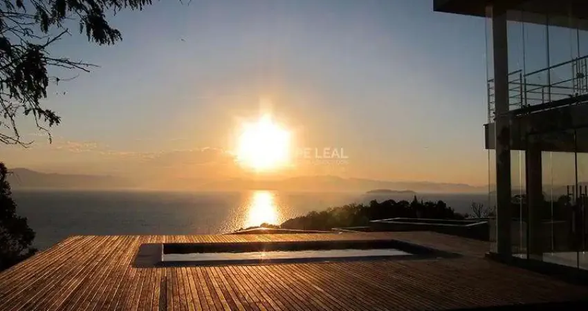 Casa com 3 quartos à venda na Estrada Haroldo Soares Glavan, 4430, Cacupé, Florianópolis