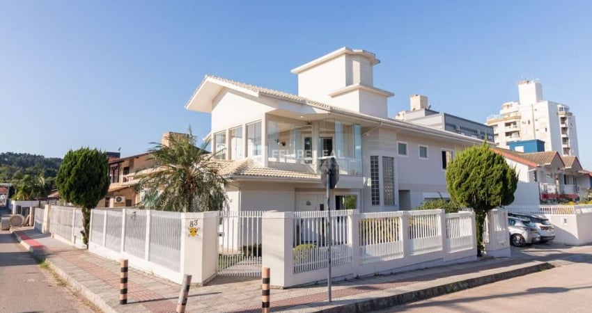 Casa com 4 quartos à venda na Rua Varese, 83, Passa Vinte, Palhoça