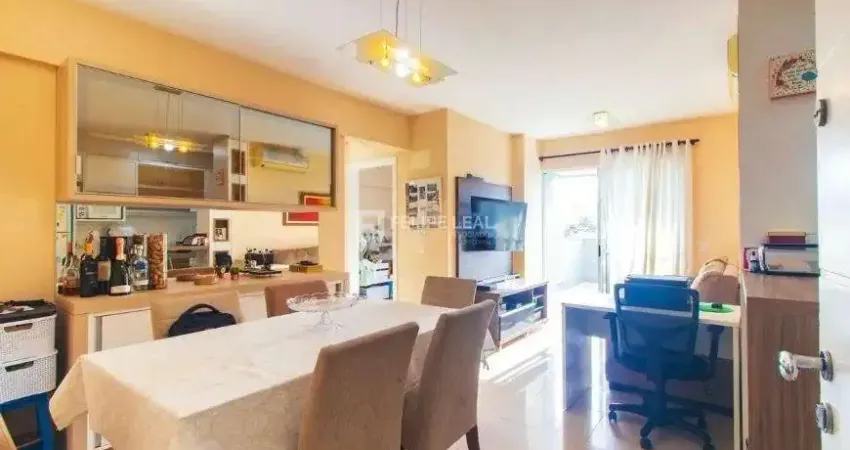 Apartamento em Campinas - São José, SC