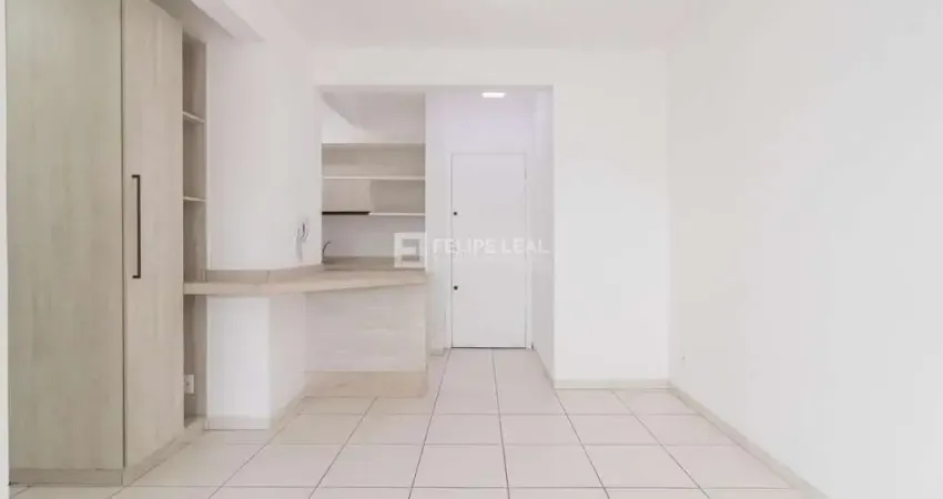 Apartamento com 2 quartos à venda na Rua Vergelino Domingos da Silva, 821, Serraria, São José