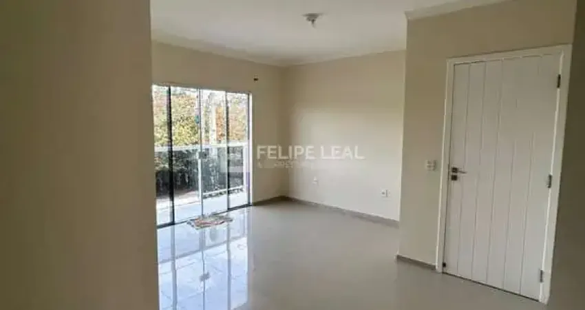 Casa residencial de 03 dormitórios sendo 01 suíte, espaço para galpão em baixo na área de garagem em potecas  -  são josé