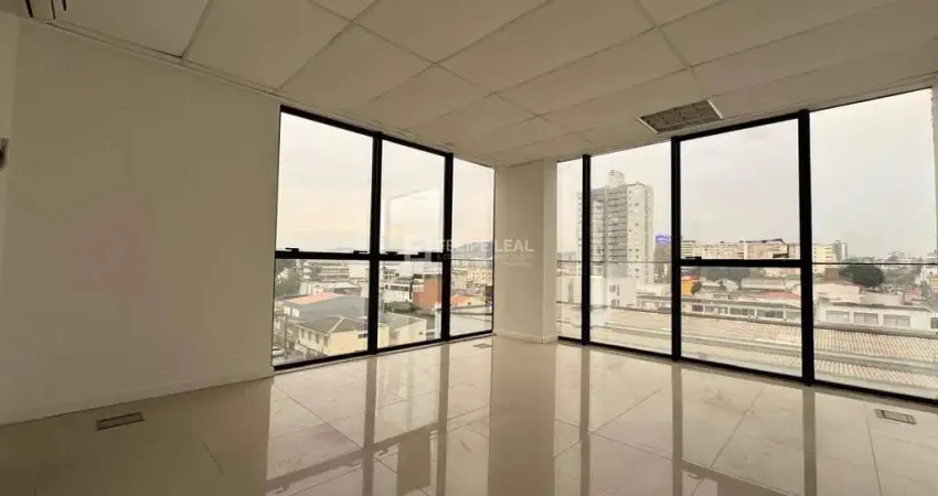 Sala comercial à venda na Rua Doutor Heitor Blum, 310, Estreito, Florianópolis