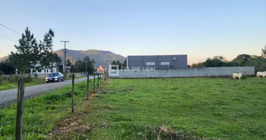 Terreno à venda na Avenida Serra do Tabuleiro, Sul do Rio, Santo Amaro da Imperatriz