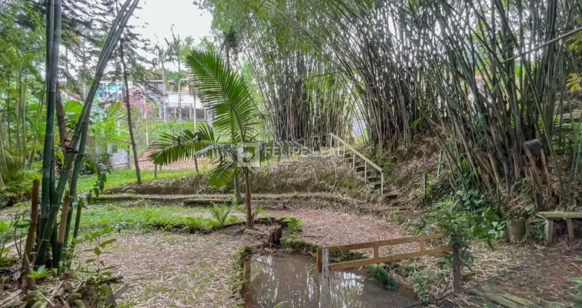 Casa comercial à venda na BR 101, São Miguel, Biguaçu