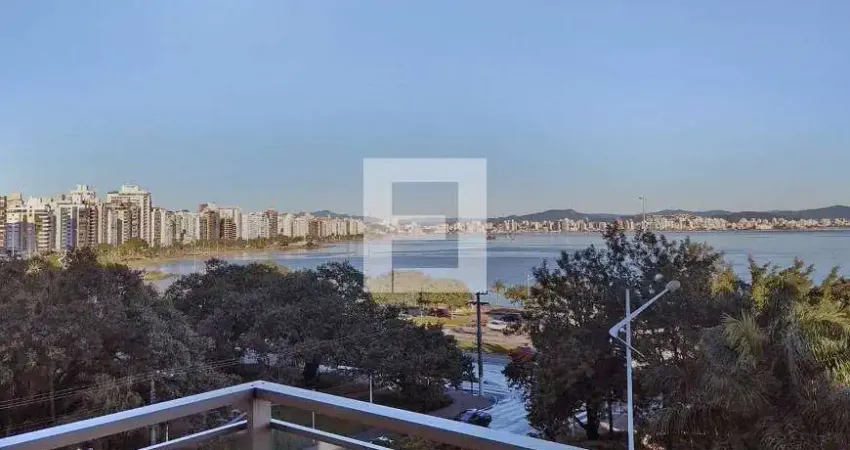 Apartamento em Agronômica  -  Florianópolis