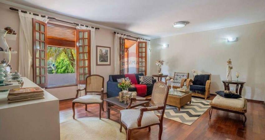 RE/MAX VENDE Casa no bairro Nova Campinas, com 3 quartos (1 suíte), 281m2 por R$ 1.498.000