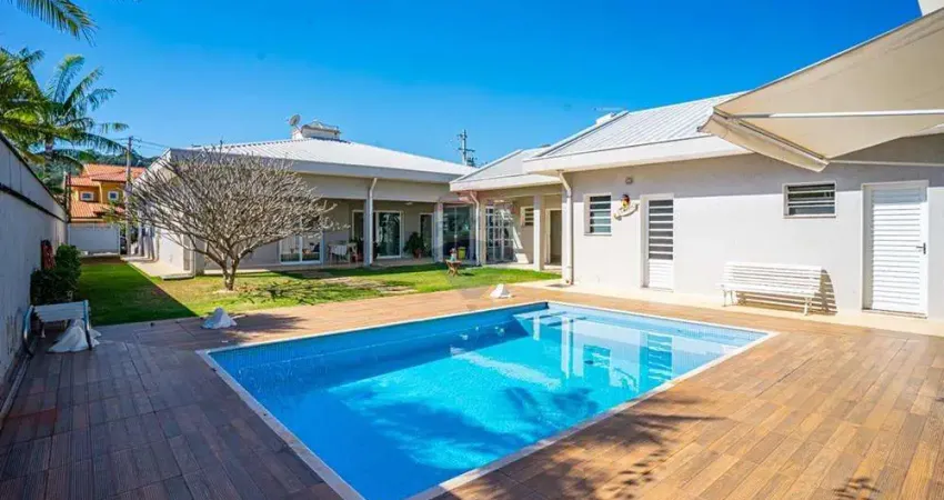RE/MAX VENDE CASA TÉRREA NO COND. SÃO JOAQUIM - VINHEDO