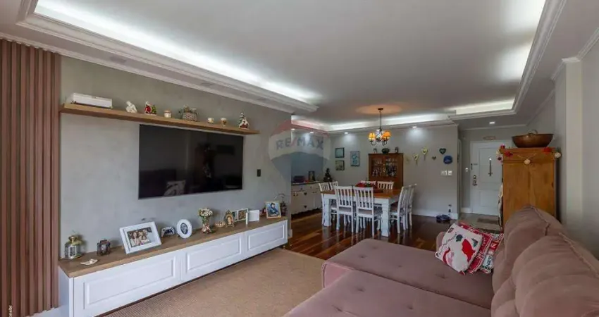 RE/MAX CASANOVA Vende apartamento com 4 quartos, sendo 2 suítes 150m² - Valinhos S/P R$1.197.000,00