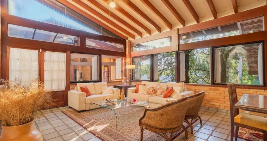 Re/max vende casa no condomínio jardim botânico, 3 suítes (sendo uma térrea), com 362m2, por r$ 2.480.000,00 – sousas, campinas.