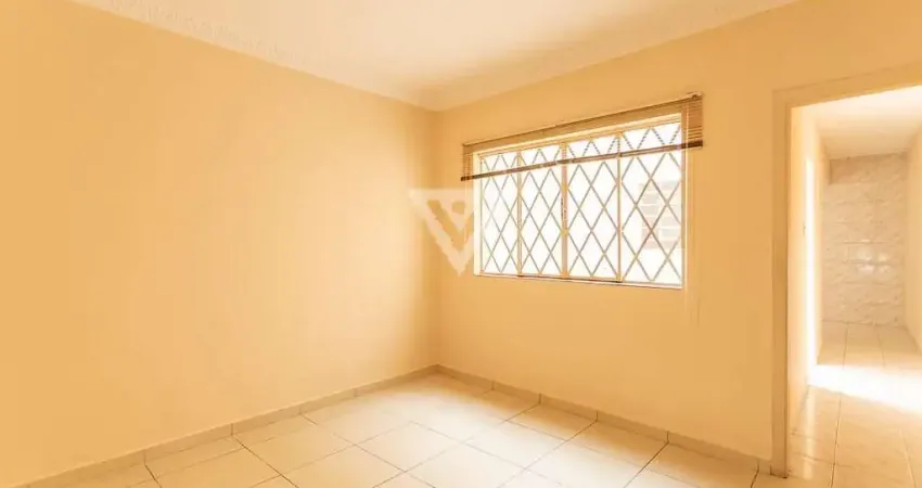 Casa com 3 quartos para alugar na Rua Aurélia, 748, Vila Romana, São Paulo