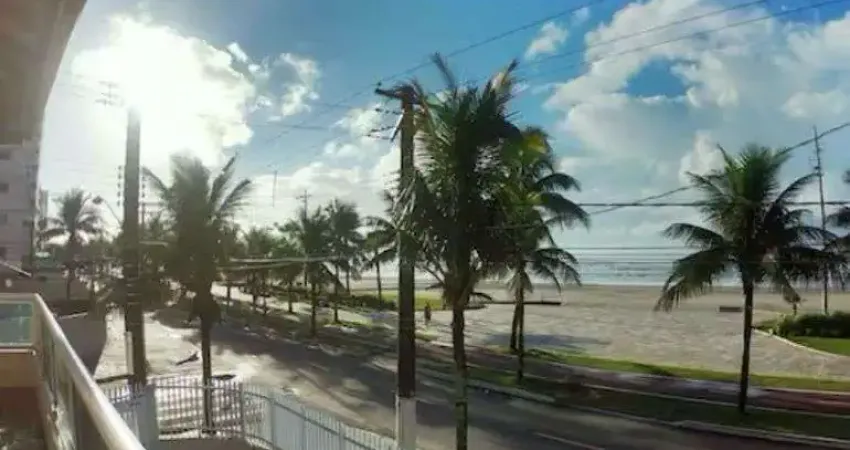 Sobrado de esquina frente mar com 2 suítes, 1 lavabo, 2 vagas, sacada.
