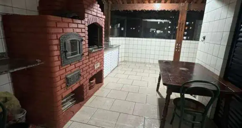 Cobertura 100m praia com 3 dorm sendo 1 suíte, 2 banh, 2 vagas, lazer