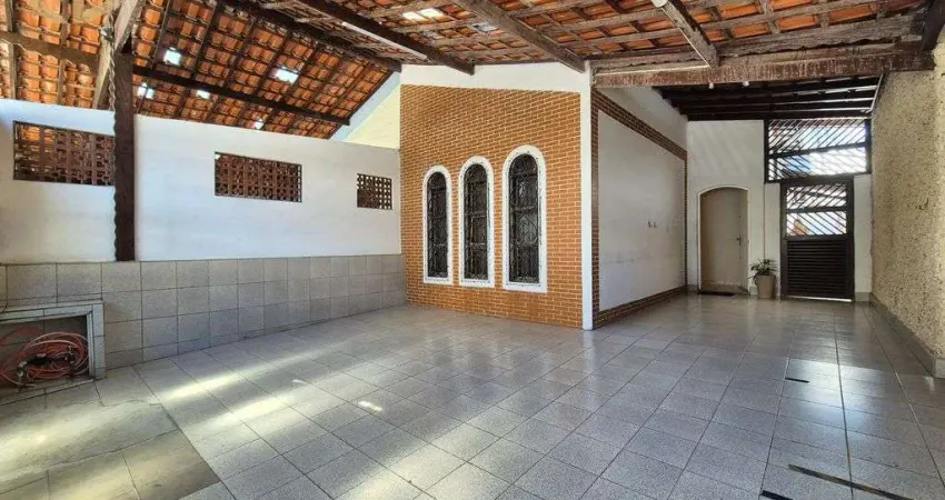 Casa com 3 quartos à venda na Rua Perequê, 112, Guilhermina, Praia Grande