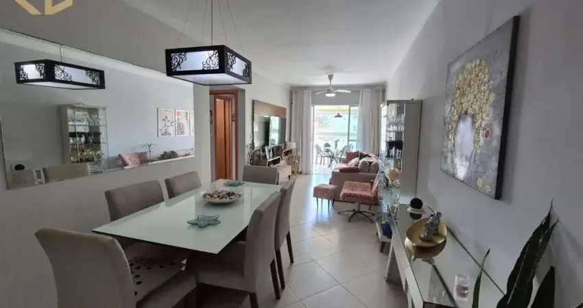 Apto 300m praia com 2 dorm. sendo 1 suíte, 2 banh, 1 vaga, var. gourmet, lazer.