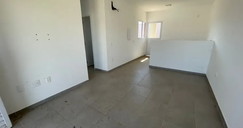 Casa em condomínio fechado com 2 quartos para alugar na Rua Tiradentes, 20, Petrópolis, Várzea Grande