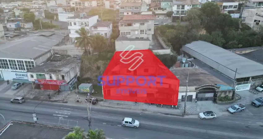 Ponto Comercial com 3 Lojas na Avenida Principal de Guarapari, em Frente à Escola Florisbela