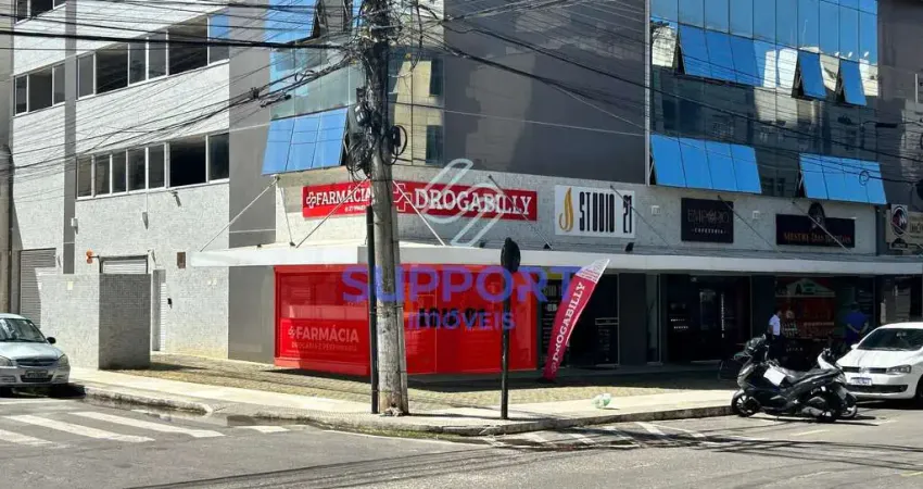 Loja comercial na Praia do Morro com 1 vaga, quadra do mar e vista para o mar