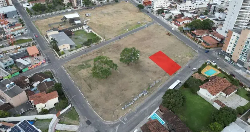 Terreno à venda na Rua Veneza, 1, Praia do Morro, Guarapari