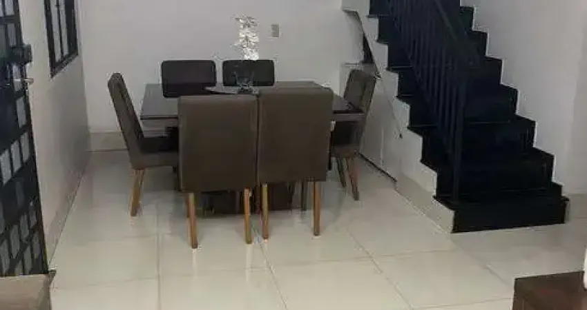 Village di Flamboiant com 116m² 4 quartos 4 banheiros
